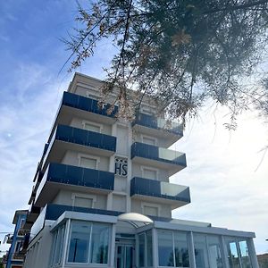 Hotel Sayonara